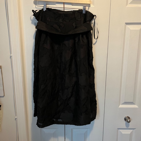 Karl Lagerfeld size 12 skirt - Picture 7 of 11